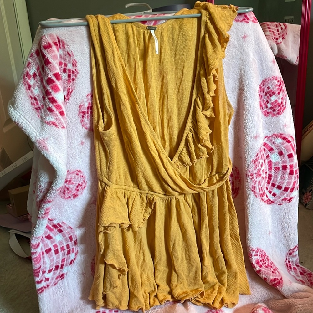 Free People flowy mustard color top